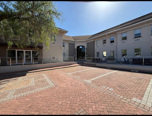 395M² OFFICE TO LET IN TYGER VALLEY
